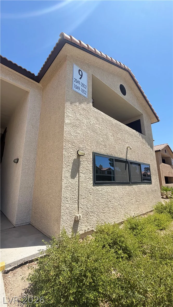 2451 Rainbow, Las Vegas, NV 89108