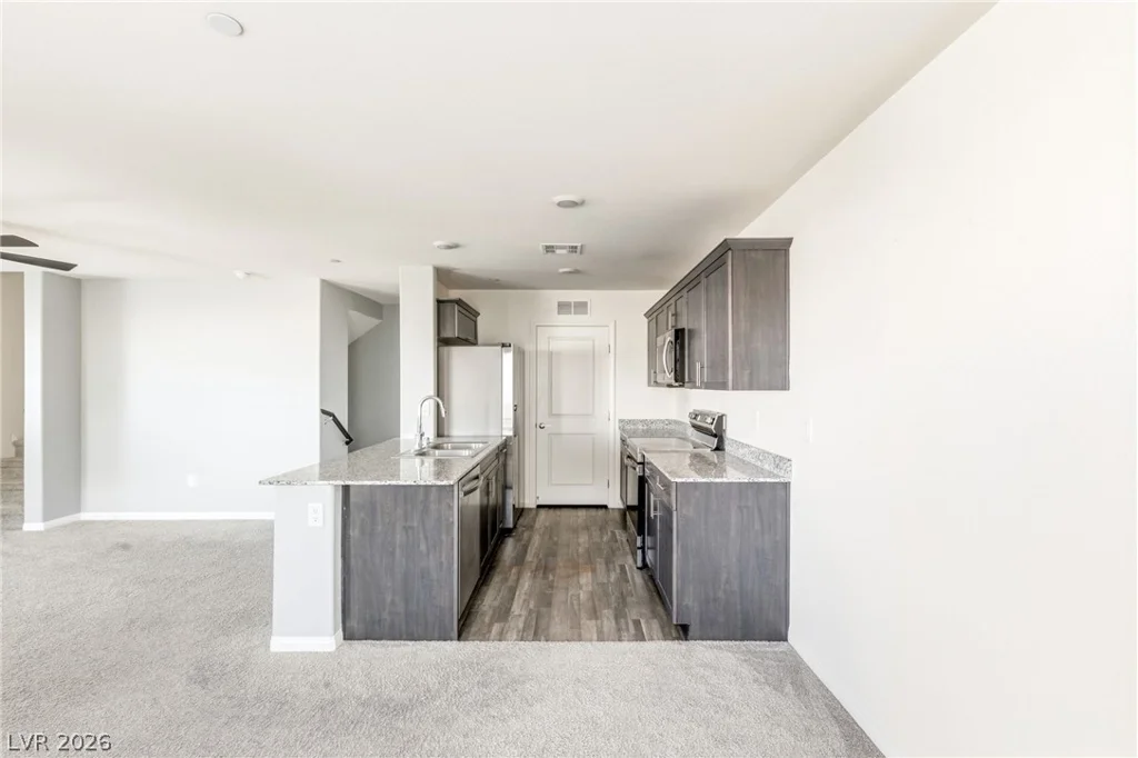 7030 Spicy Merlot, North Las Vegas, NV 89086