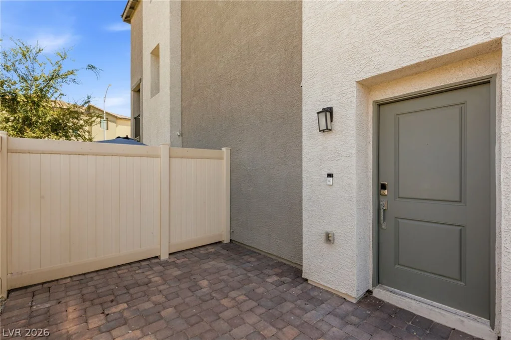 7030 Spicy Merlot, North Las Vegas, NV 89086