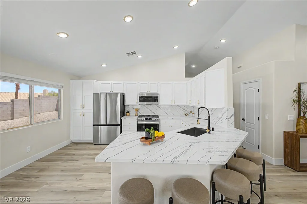 695 Pacific, Henderson, NV 89002