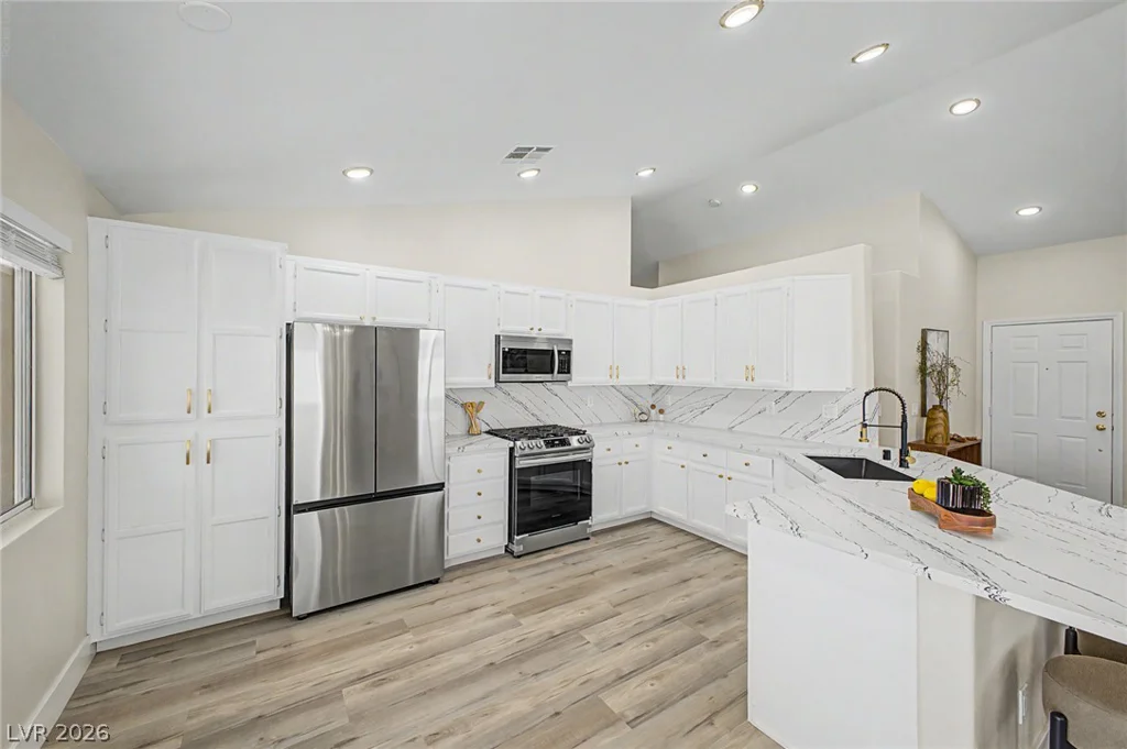 695 Pacific, Henderson, NV 89002