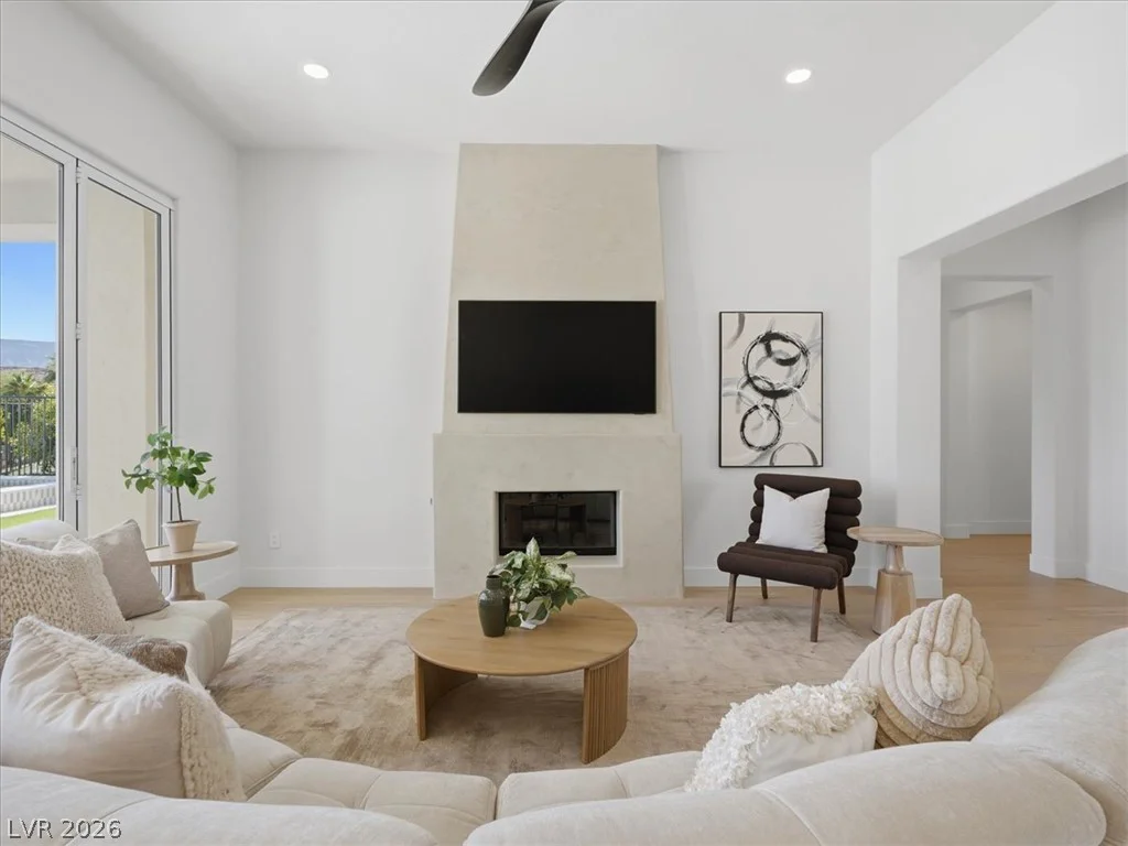 3074 Soft Horizon, Las Vegas, NV 89135