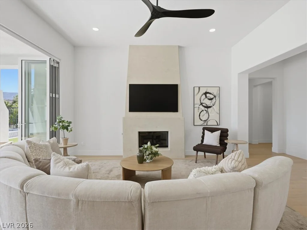3074 Soft Horizon, Las Vegas, NV 89135