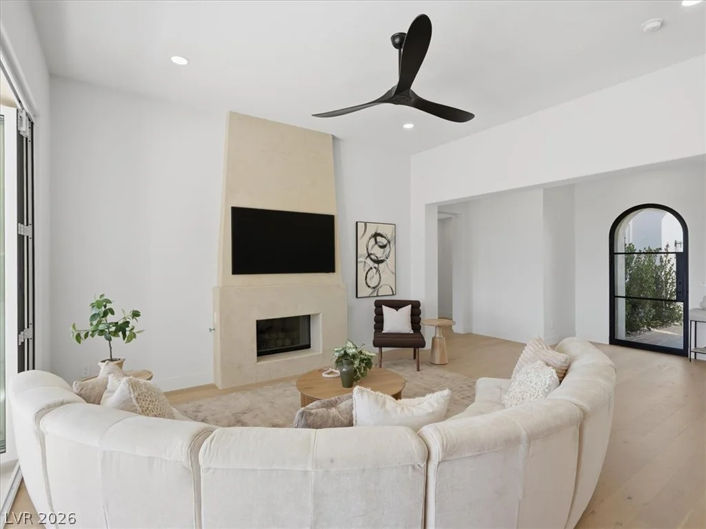 3074 Soft Horizon, Las Vegas, NV 89135