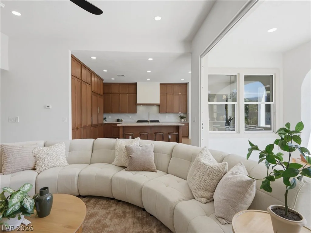 3074 Soft Horizon, Las Vegas, NV 89135