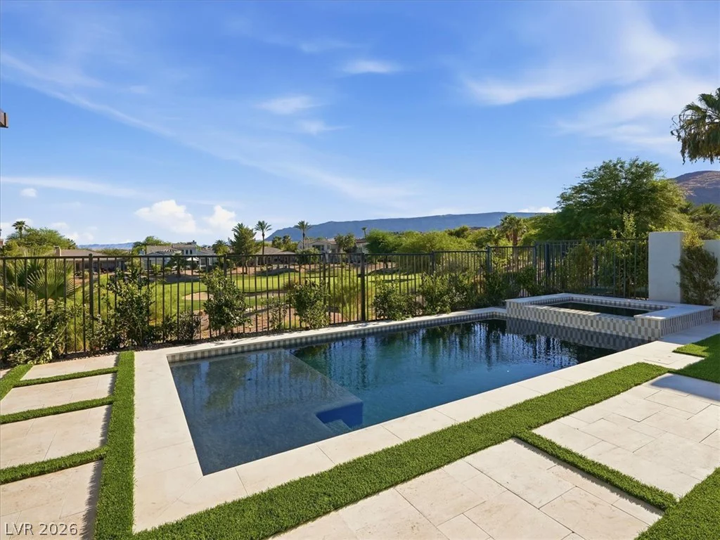 3074 Soft Horizon, Las Vegas, NV 89135