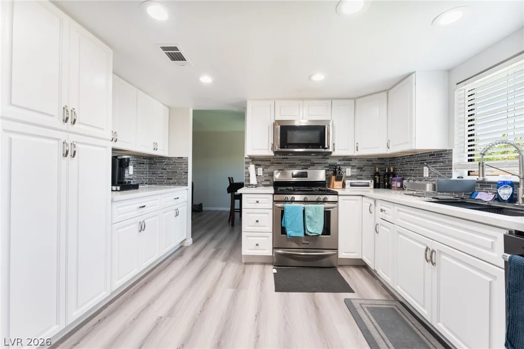 1855 Twin Oaks, Las Vegas, NV 89156