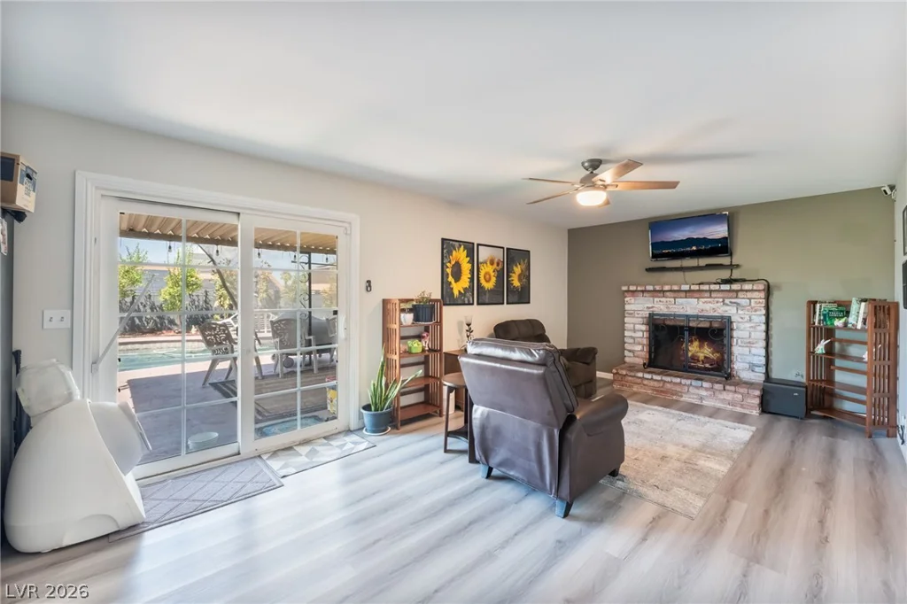 1855 Twin Oaks, Las Vegas, NV 89156