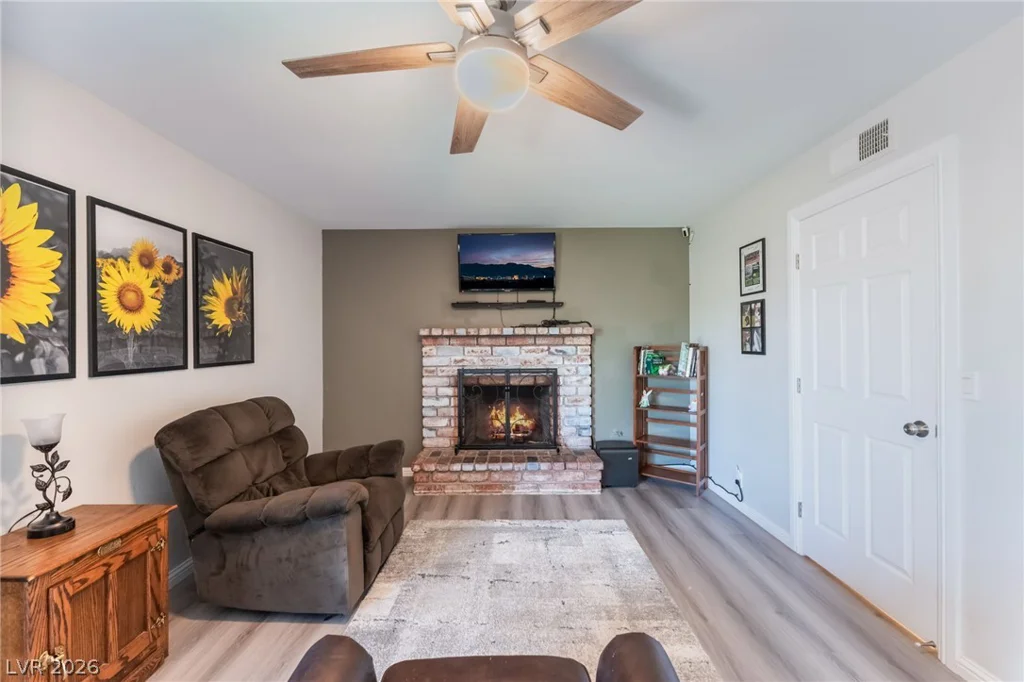 1855 Twin Oaks, Las Vegas, NV 89156