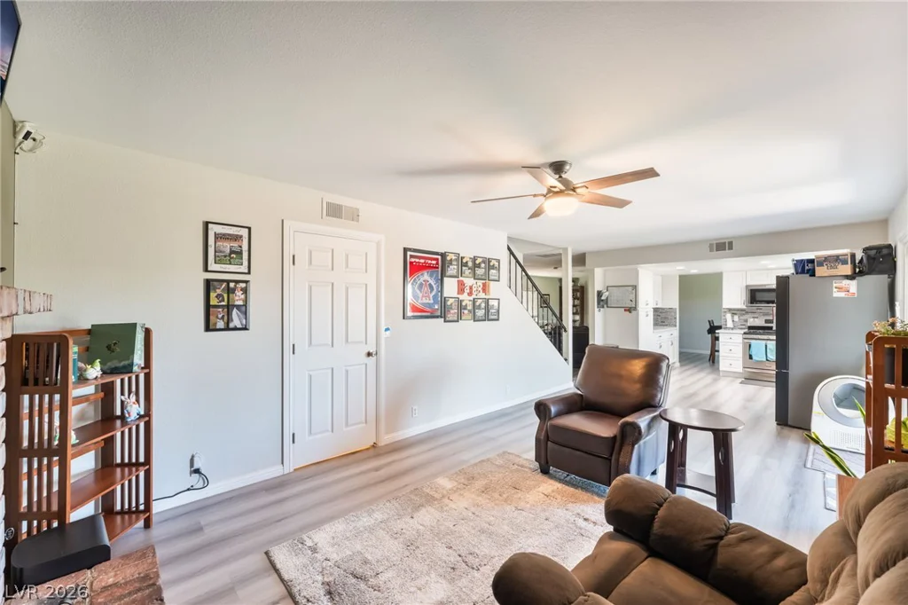 1855 Twin Oaks, Las Vegas, NV 89156