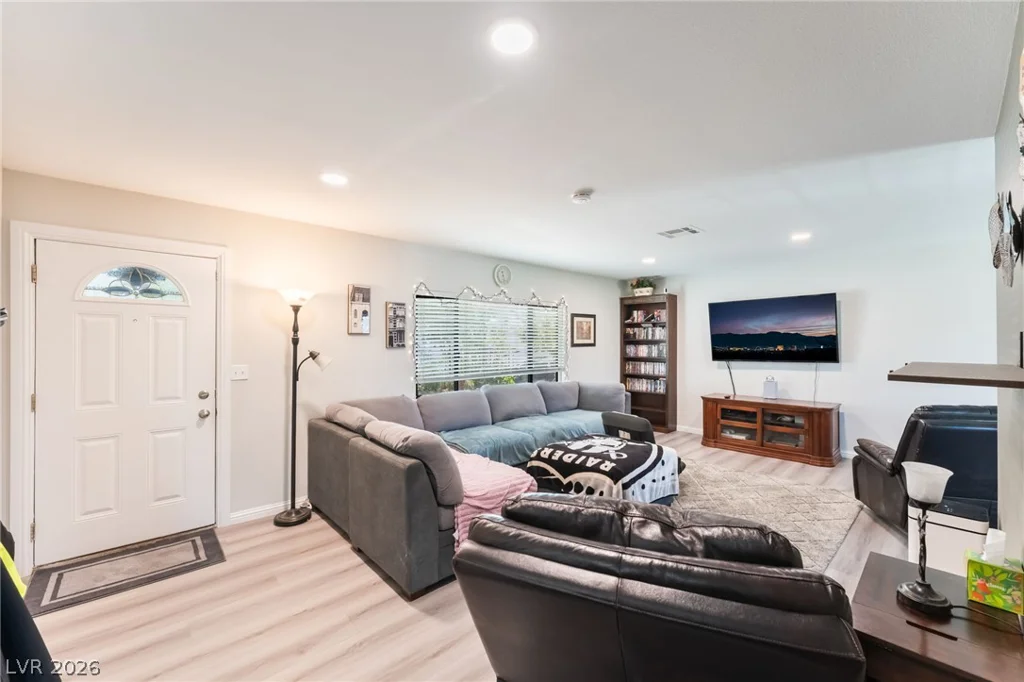 1855 Twin Oaks, Las Vegas, NV 89156