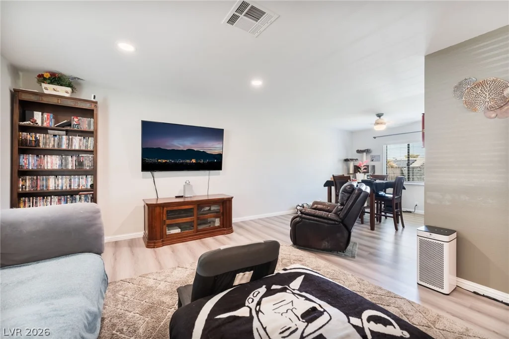 1855 Twin Oaks, Las Vegas, NV 89156