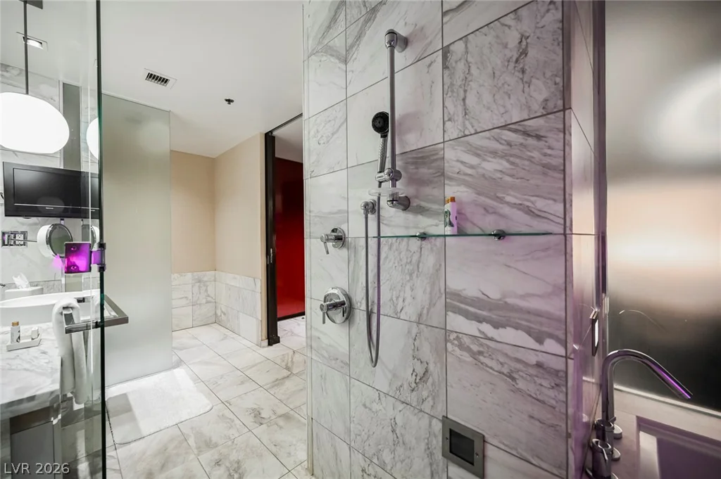4381 Flamingo, Las Vegas, NV 89103