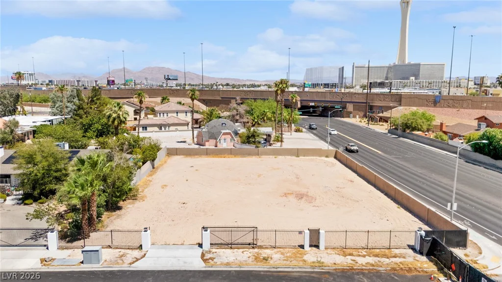 1629 Westwood, Las Vegas, NV 89102
