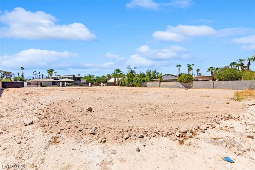1629 Westwood, Las Vegas, NV 89102