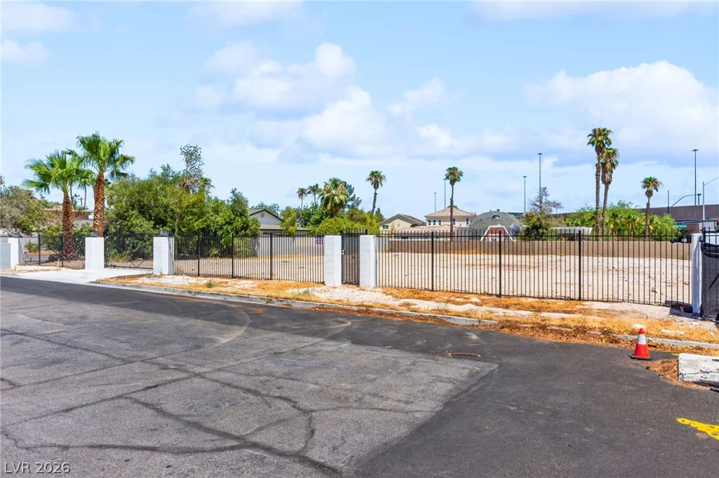 1629 Westwood, Las Vegas, NV 89102