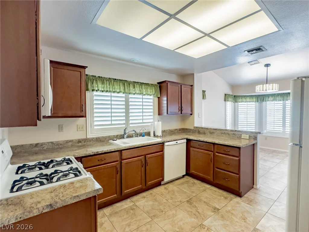 9208 Cactus Wood, Las Vegas, NV 89134