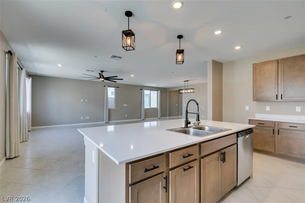 9949 Locking Biner, Las Vegas, NV 89166