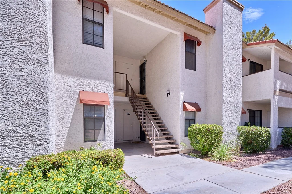 6659 Tropicana, Las Vegas, NV 89103