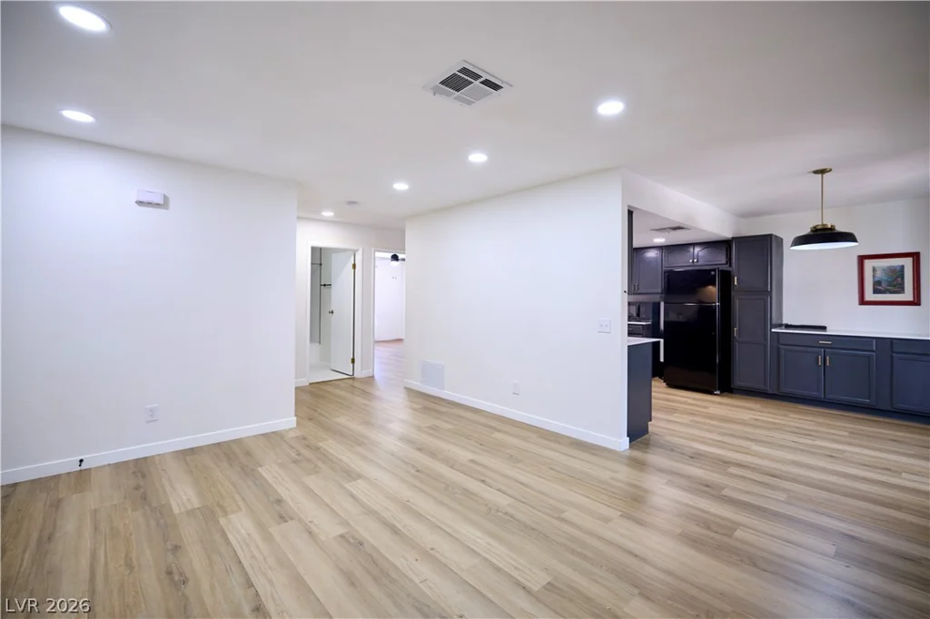 6659 Tropicana, Las Vegas, NV 89103