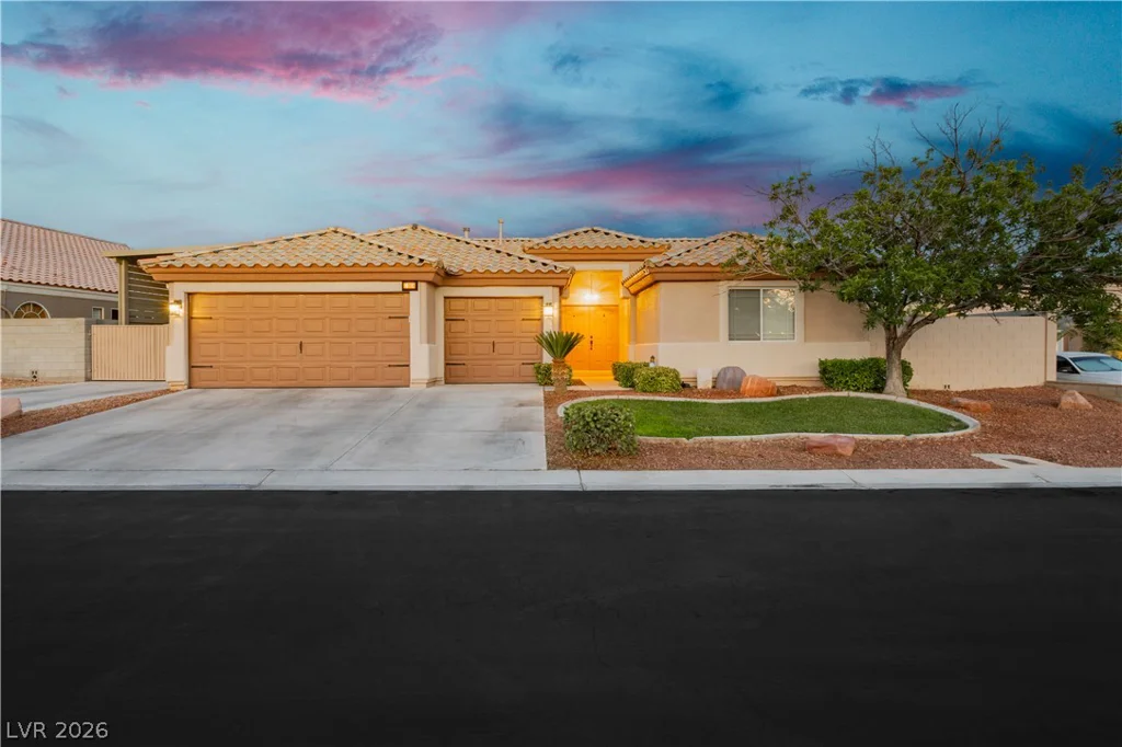 7000 Wild Wave, Las Vegas, NV 89131