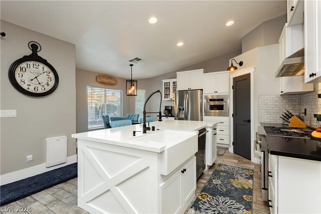 7000 Wild Wave, Las Vegas, NV 89131