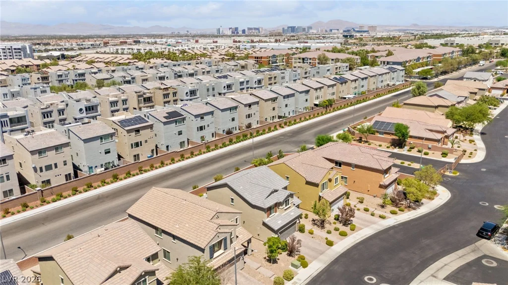 8106 Diggy, Las Vegas, NV 89113