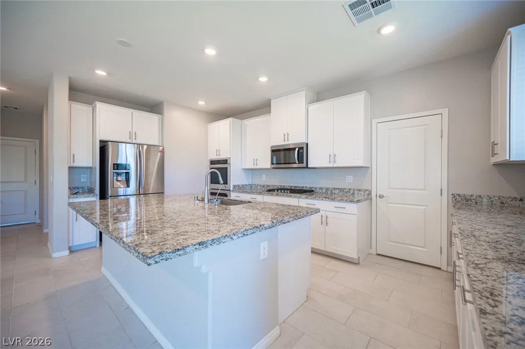 7612 Linton, North Las Vegas, NV 89084