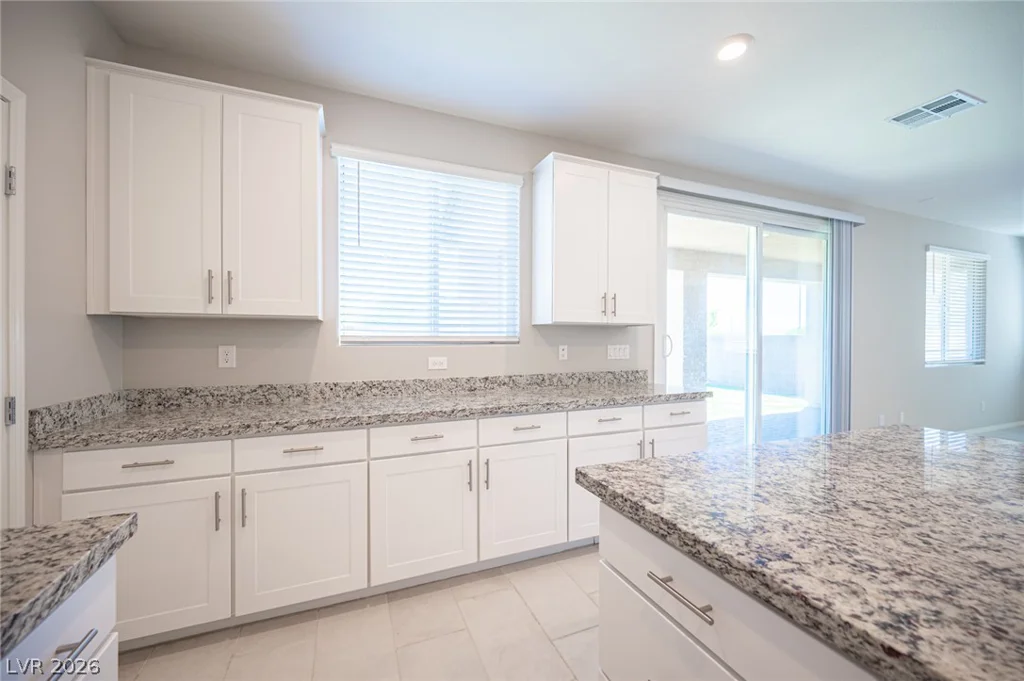 7612 Linton, North Las Vegas, NV 89084