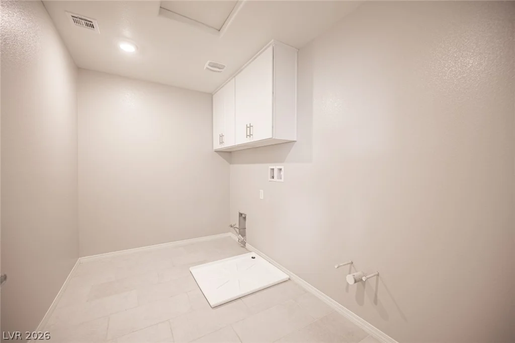7612 Linton, North Las Vegas, NV 89084