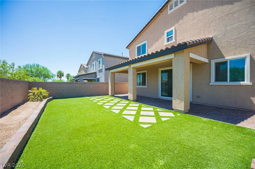 7612 Linton, North Las Vegas, NV 89084