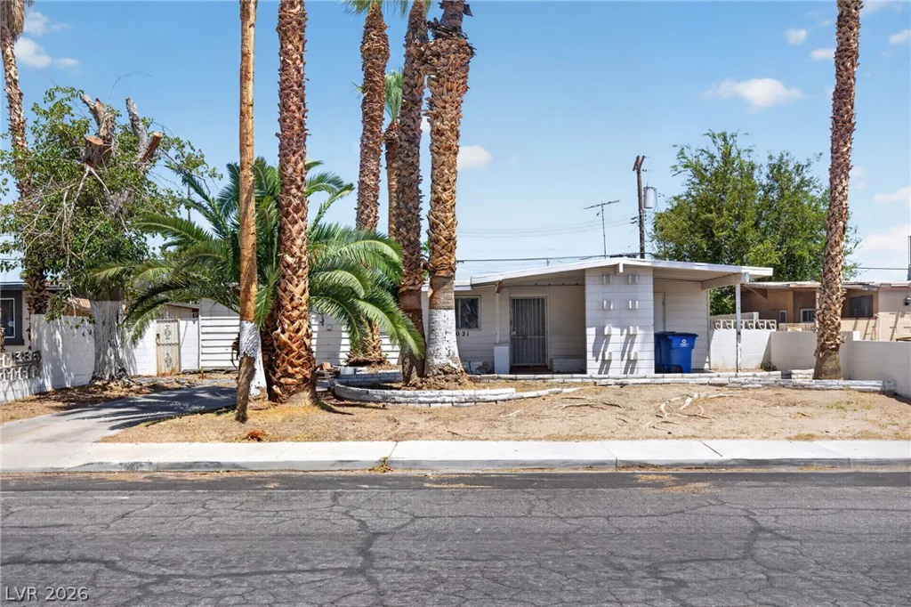 3021 Brady, Las Vegas, NV 89101
