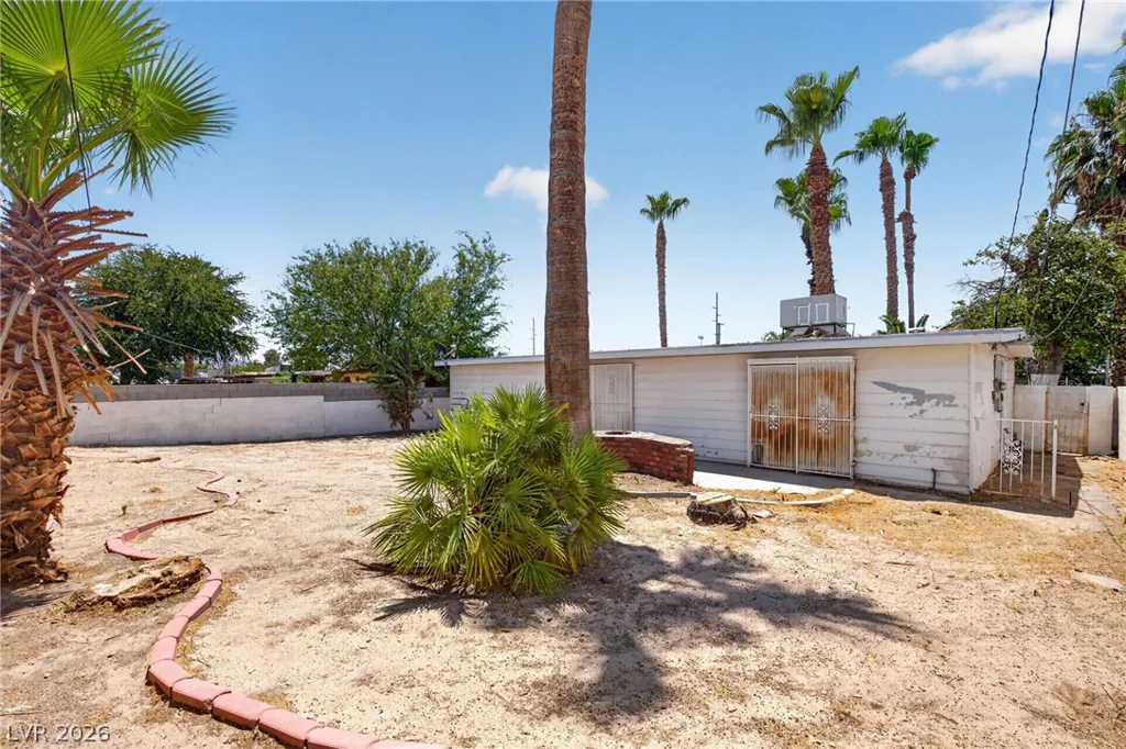 3021 Brady, Las Vegas, NV 89101