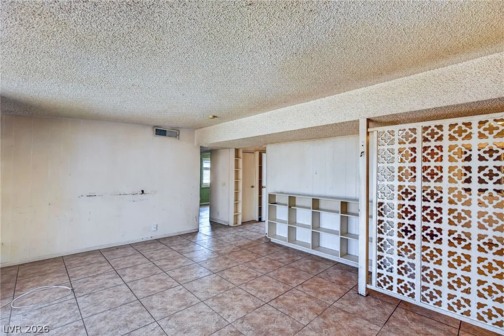 3021 Brady, Las Vegas, NV 89101