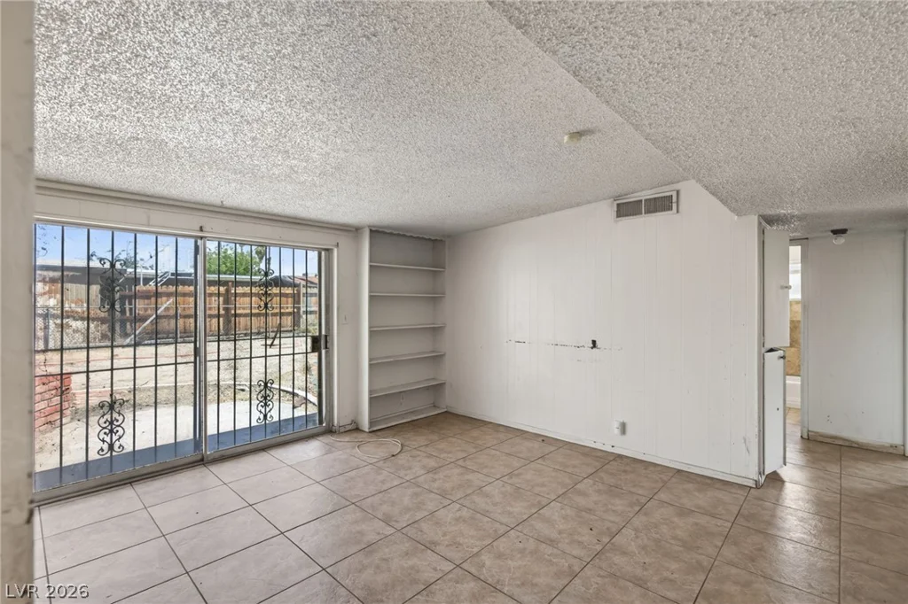 3021 Brady, Las Vegas, NV 89101