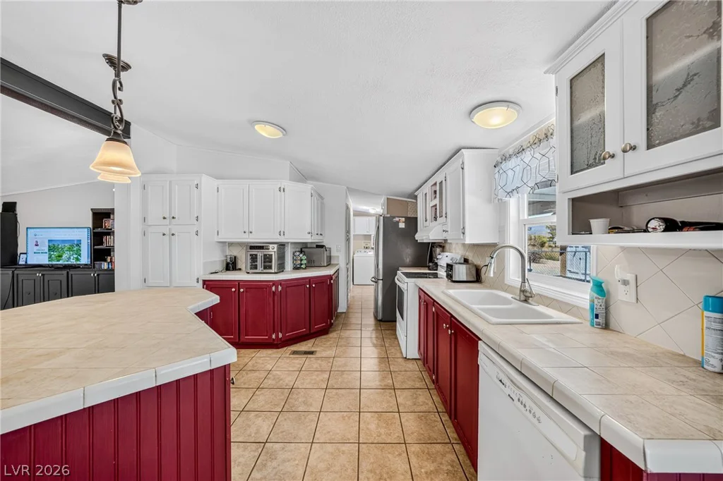 4671 Jackie, Pahrump, NV 89048