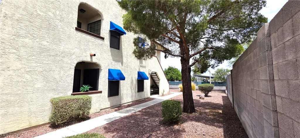 6117 Oakey, Las Vegas, NV 89146