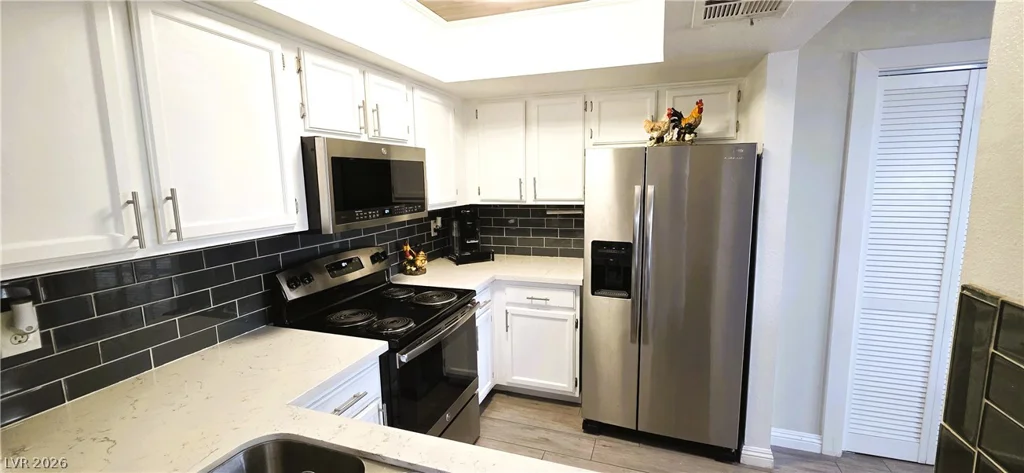 6117 Oakey, Las Vegas, NV 89146