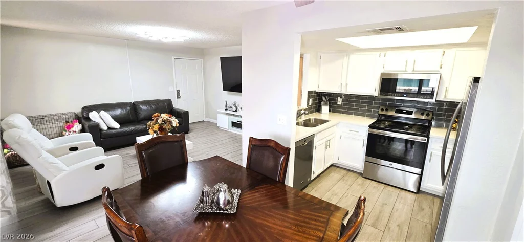 6117 Oakey, Las Vegas, NV 89146
