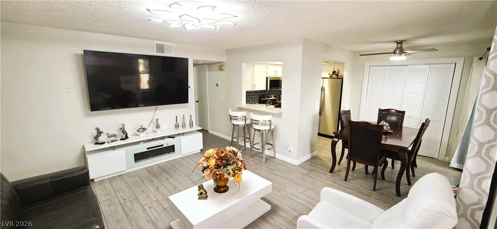 6117 Oakey, Las Vegas, NV 89146
