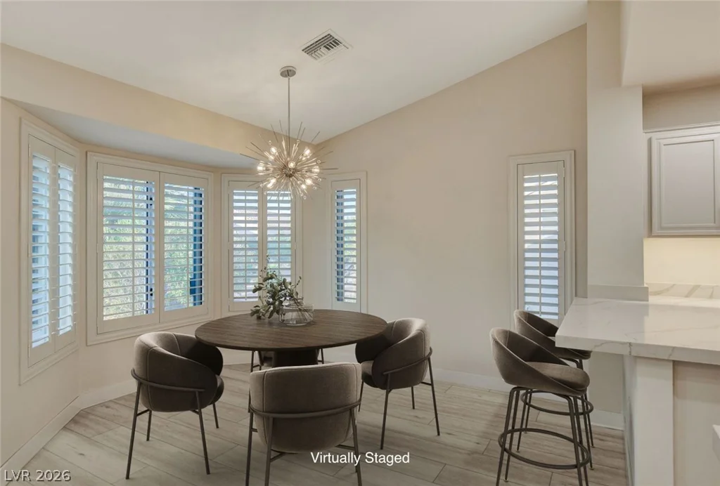10044 Woodhouse, Las Vegas, NV 89134