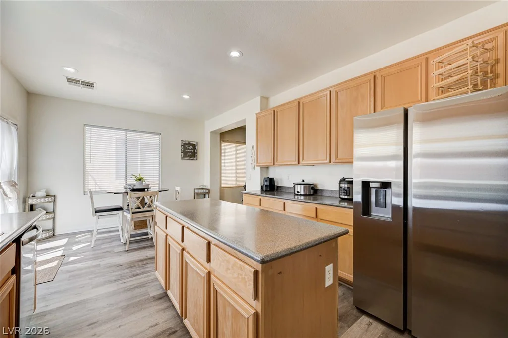 6105 Glenborough, Las Vegas, NV 89115
