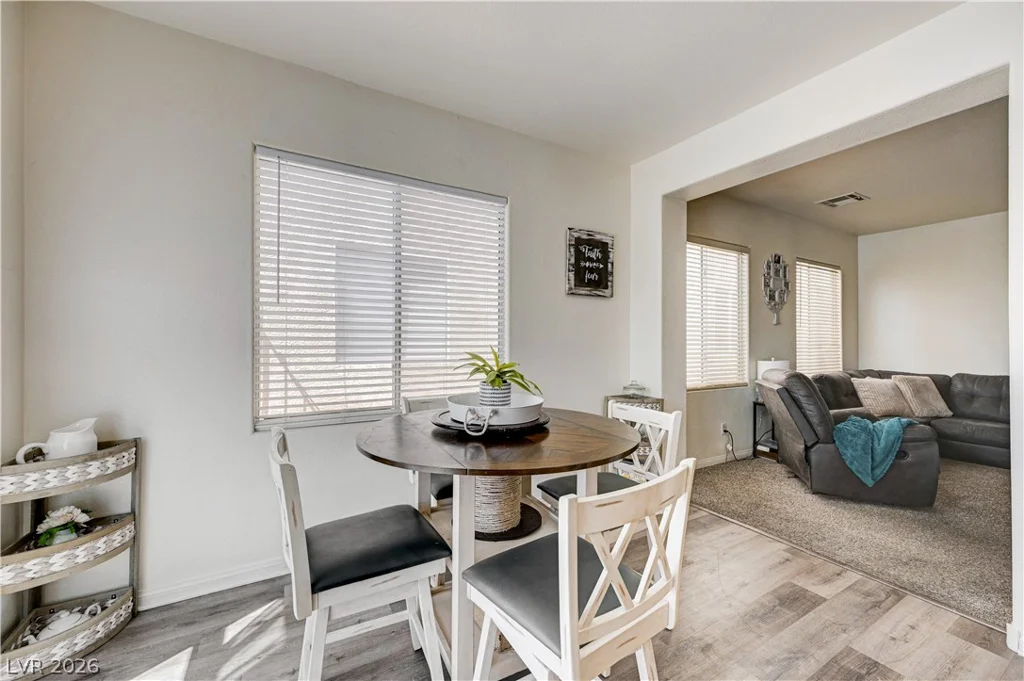 6105 Glenborough, Las Vegas, NV 89115