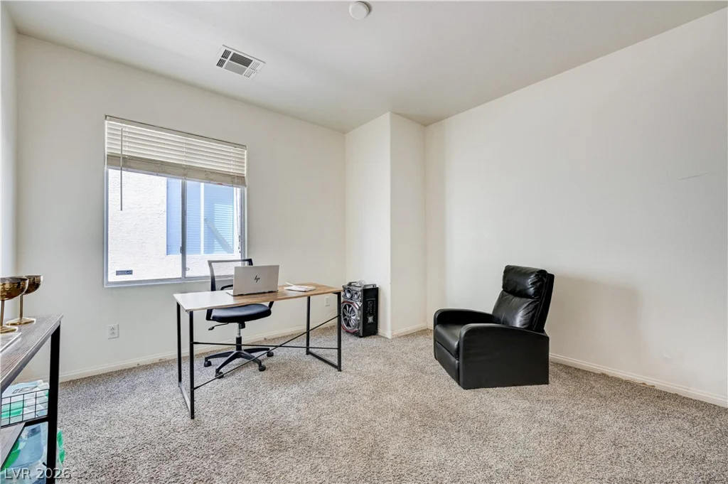 6105 Glenborough, Las Vegas, NV 89115