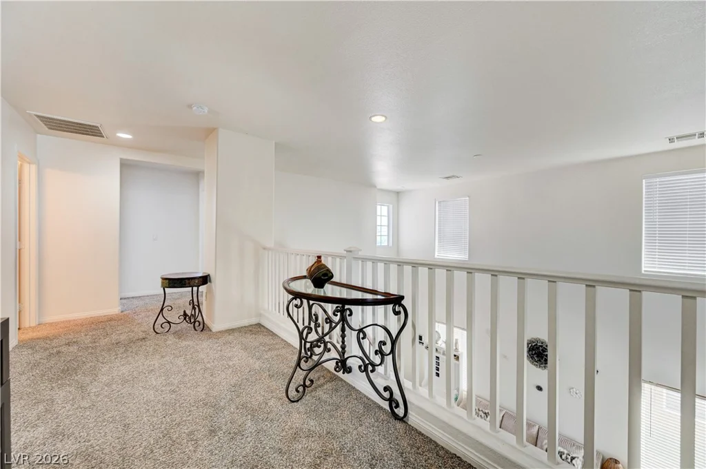 6105 Glenborough, Las Vegas, NV 89115