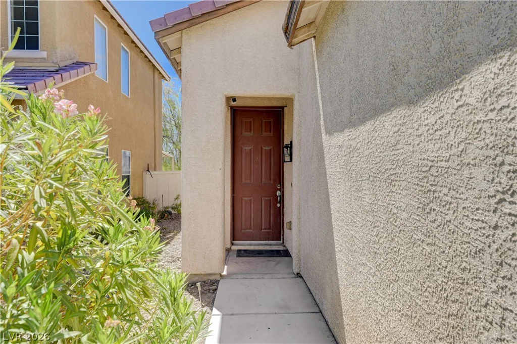 6105 Glenborough, Las Vegas, NV 89115