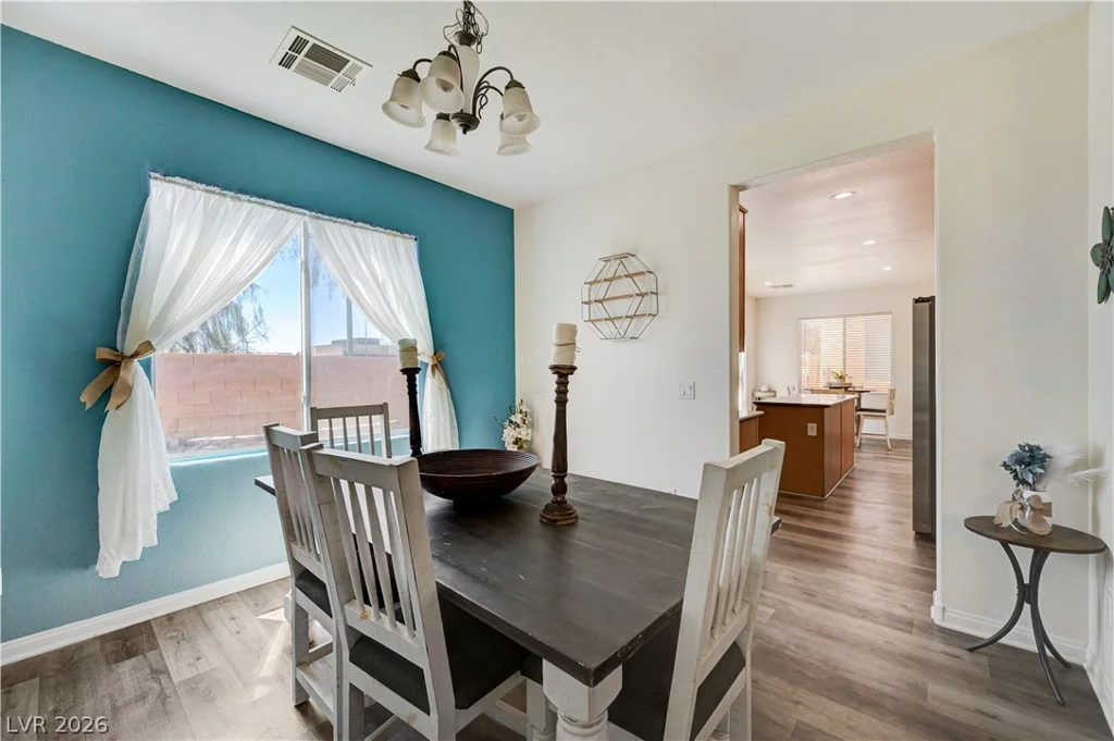 6105 Glenborough, Las Vegas, NV 89115