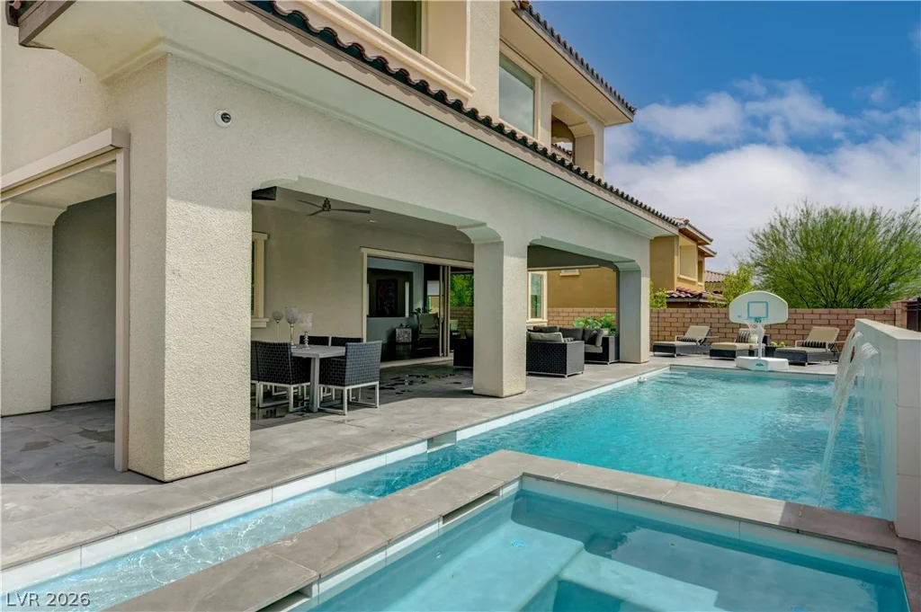 260 Tarragona Breeze, Las Vegas, NV 89138