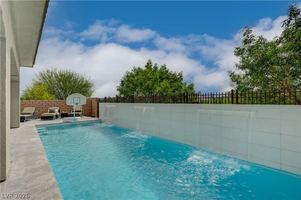 260 Tarragona Breeze, Las Vegas, NV 89138