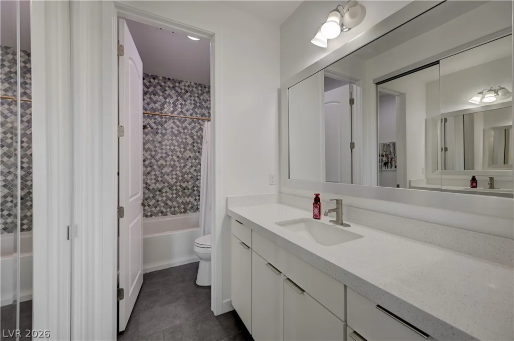 260 Tarragona Breeze, Las Vegas, NV 89138
